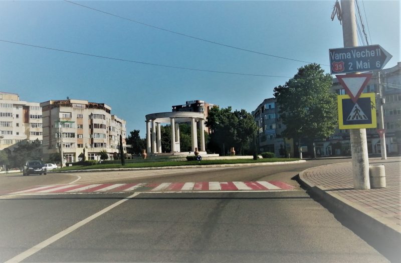 Sens giratoriu Mangalia